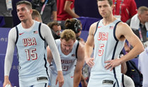 美国男篮是“梦之队”，而男子三人篮球队是“受气包”