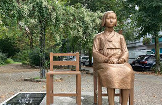 柏林地区议会出面阻止拆除少女像