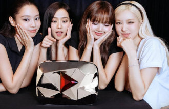 BLACKPINK全球艺首创,官方YouTube订阅人数破亿