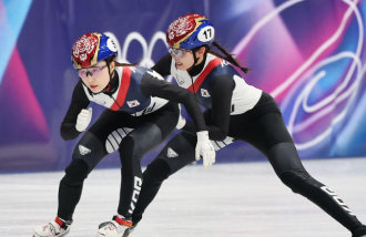 沈錫希助推崔珉祯領滑 韓國女隊重現必勝公式 時隔八年重奪冬奧接力金牌