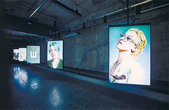BIGBANG等K-POP歌手藉助沉浸式展覽迴歸,粉絲樂享其中