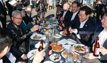 AI partnership takes center stage at dinner