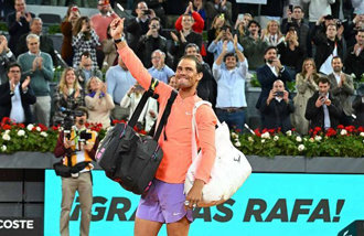 Nadal bids farewell to Spanish fans in emotional match