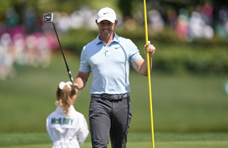 A festive mood fills Masters par 3 contest