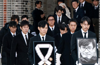 Tributes honor Ahn Sung-gi’s life, film legacy