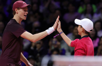 Tennis stars Alcaraz, Sinner delight fans in Korea