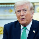同盟国は派兵に消極的、テロ対策センター所長も辞任　苦境のトランプ氏