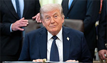 関税訴訟でまた敗訴、対イラン停戦も揺らぐ　苦境のトランプ大統領