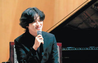 国際ピアノコン最年少優勝のイム・ユンチャン、「保育園などで条件なしに演奏することこそ偉大」
