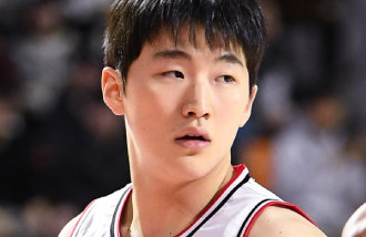 「スーパールーキー」ムン・ユヒョンが元日デビュー　「実力の３割しか出せなかった」