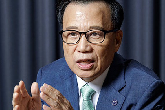 “전쟁 패러다임 바뀌는데…<br>퇴행적 사관학교 통폐합에 반대한다”