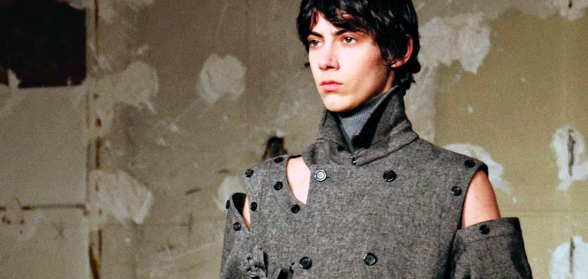 두 눈 사로잡는 스테이트먼트 아우터