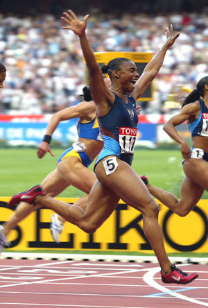 懷特奪得第九屆世界田徑錦標賽女子100m冠軍 東亞日報
