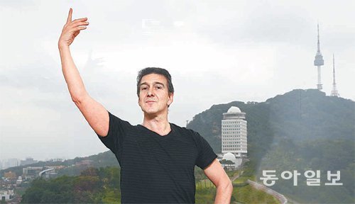 Argentinean Julio Bocca visits Korea as judge for ballet competition