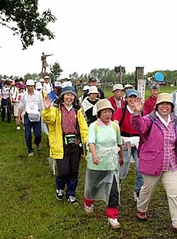 [Korea-Japan Friendship Walk Event]\"Light footsteps\"