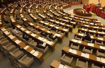 Empty Seats at Parliamentary Committee Meetings