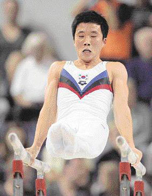 Yoon Wins Silver at Gymnastics Worlds