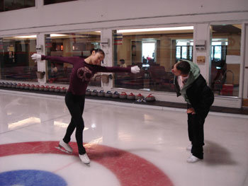 Two More Coaches Join Kim Yu-nas Camp