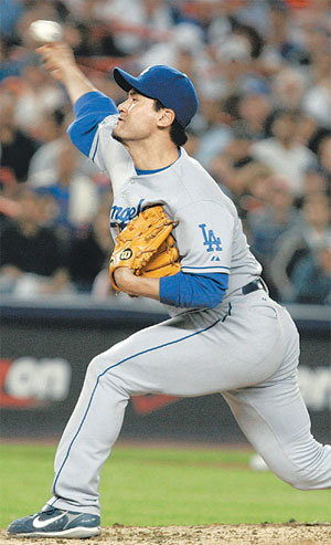 Pitcher Park Makes Adjustment to Throw Faster