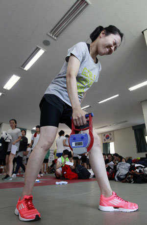 Test of women`s physical power
