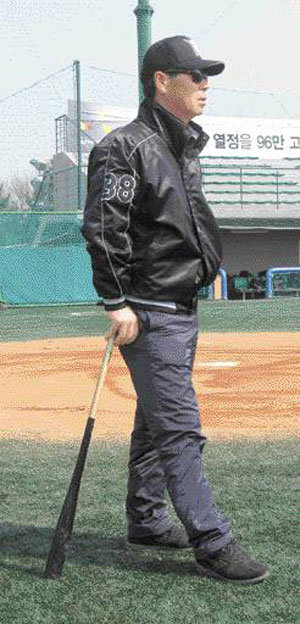 Korea`s first indie baseball team