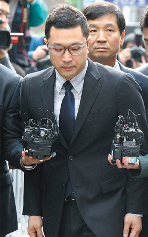 Questioning of Pres. Lee`s son