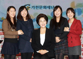 Joint wedding of quadruplets