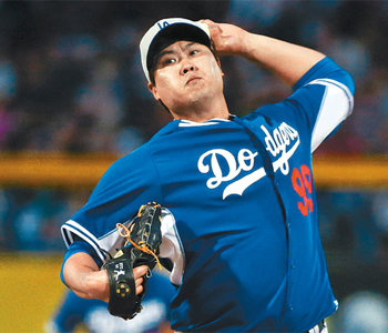 Dodgers` Ryu Hyun-jin displays perfect pitching in 2 innings after injury