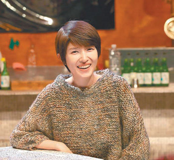 Former KBS announcer gives a new turn to her career