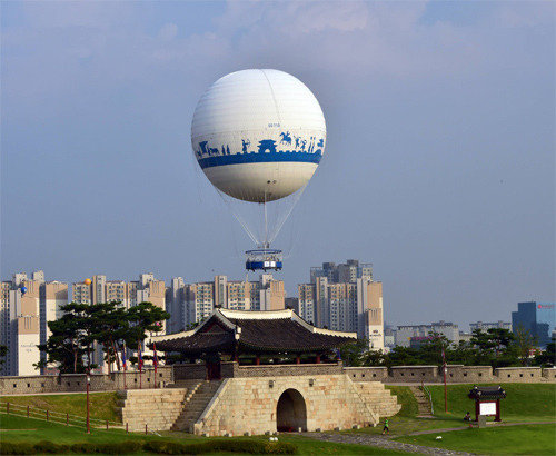 “헬륨기구 타고 수원화성 한눈에 관람”