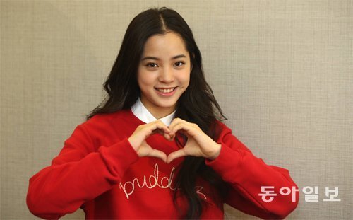 한국말로 케이팝 흥얼흥얼...16세 대만 \