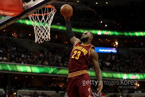 NBA 클리블랜드, 스포츠구단 ‘연봉킹’