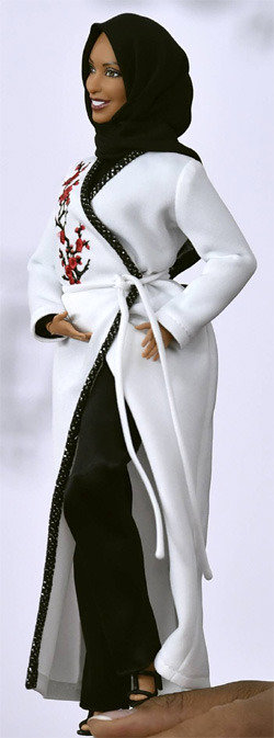 ‘히잡 바비인형’ 첫 공개...미펜싱선수 무하마드 본 따 제작