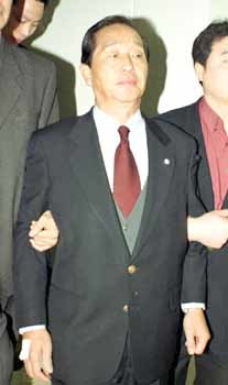 뇌물받은 시장 구속