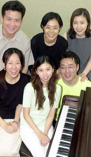 청중앞으로 나선 \