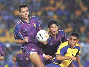 칠레-콜롬비아 서전 장식