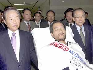 박종웅의원 20일만에 단식 끝내