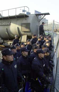 파업대비 철도차량 경비강화