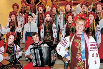 우크라 합창단의 캐럴 선물