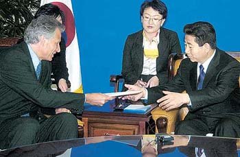 불외무장관 접견