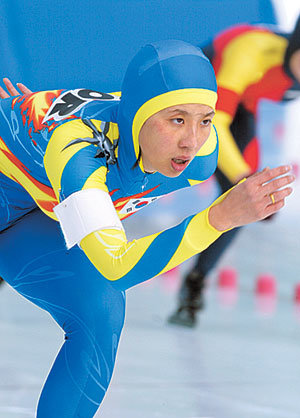 백은비 빙속 은메달... 한국 첫 메달