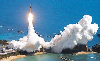 일 정보수집위성 첫 발사