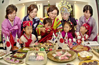 한중일 떡-과자 한자리에