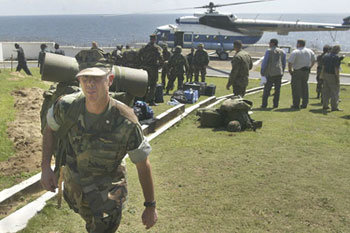 라이베리아 파병 미평가팀 도착