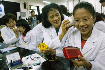 종이컵 스피커 재미있어요