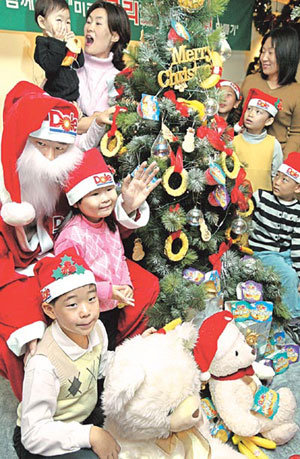 과일로 만든 크리스마스트리