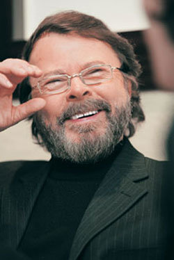 추억의 아바 뮤지컬로 만나세요.