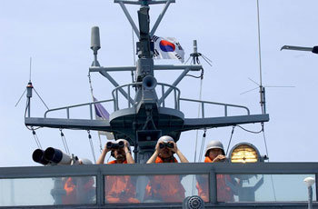 여기는 한라산 남북함정 첫 교신