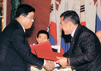 한-러, 차관공여 약정서 체결