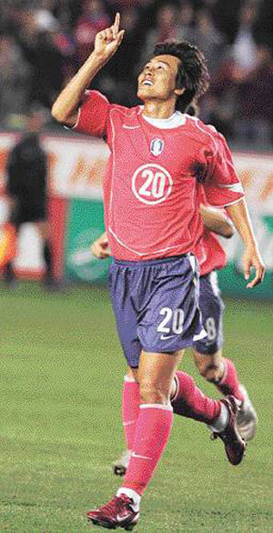 화끈한 3골 갈증 풀었네